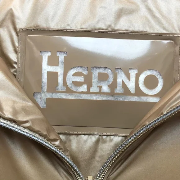 Herno Ultralight Nylon hooded down jacket - Picture 8 of 13
